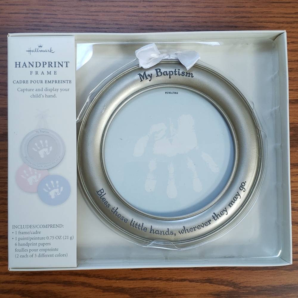Hallmark HANDPRINT Frame Kit - Picture 2 of 3